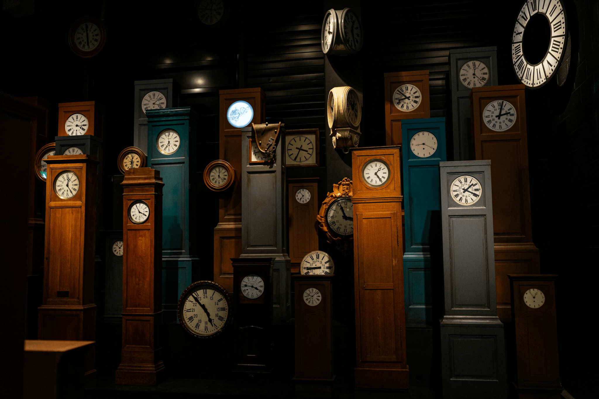 Clocks & Wall Decor - e-Stylish