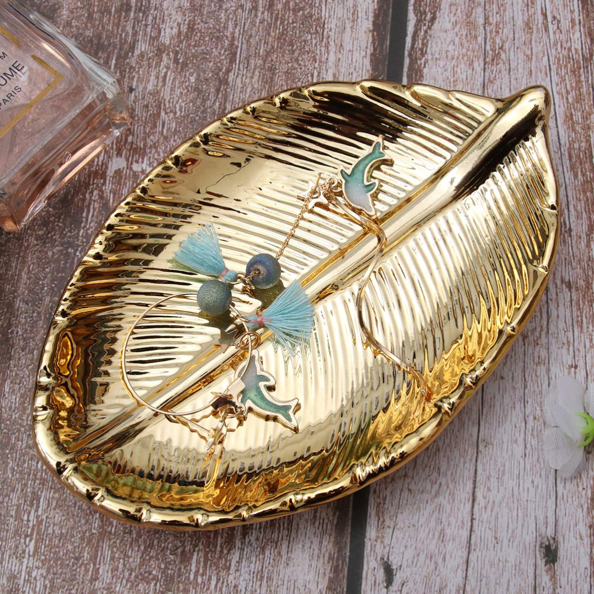 Golden Leaf Ceramic Tray - Gifts and Home decorationaccessories